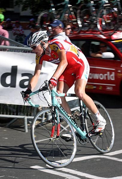 Chris Froome (Barloworld) rides up Alpe d'Huez