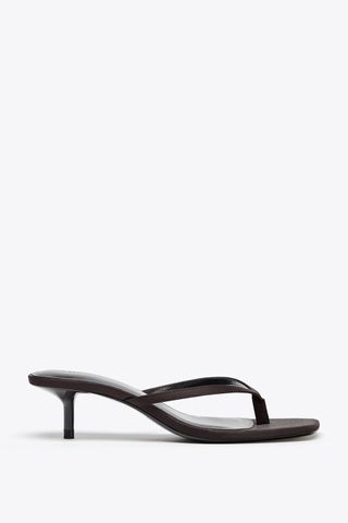 kqbAGpCZ343Q3JqUrjMqQ8-320-80 أفضل ما اكتشفه Zara المعتمد من المحرر لإضافته إلى عربة التسوق الخاصة بك