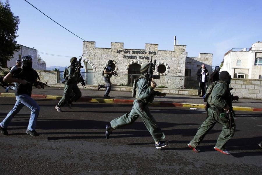 Four killed in Jerusalem synagogue attack