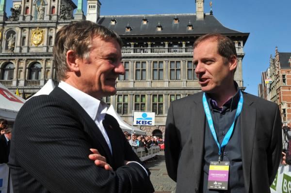 Mayor Marc Janssens and race director Christian Prudhomme
