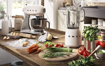 Smeg food processor and blender on kitchen countertop