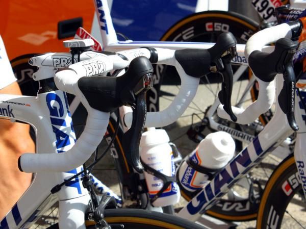 Note the very different shapes of Shimano's mechanical vs. electronic Dura-Ace levers.