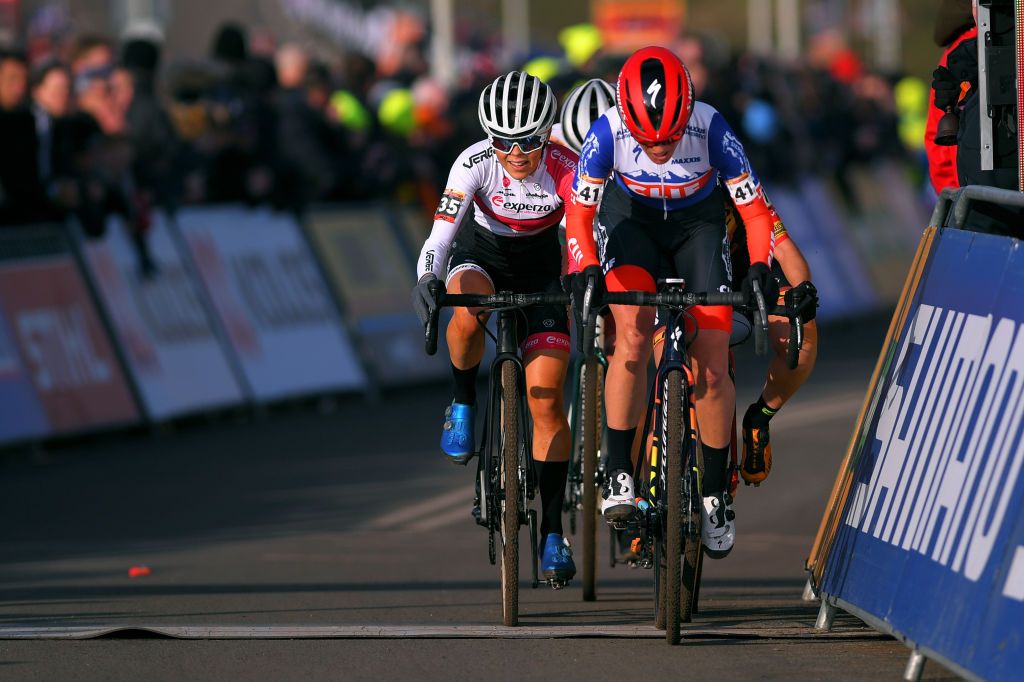 HOOGERHEIDE NETHERLANDS JANUARY 26 Katerina Nash of Czech Republic Anna Kay of United Kingdom and Team Experza Pro CX during the 31st WC GP Adrie Van der Poel Hoogerheide 2020 Women Elite UCICX TelenetUCICXWC on January 26 2020 in Hoogerheide Netherlands Photo by Luc ClaessenGetty Images