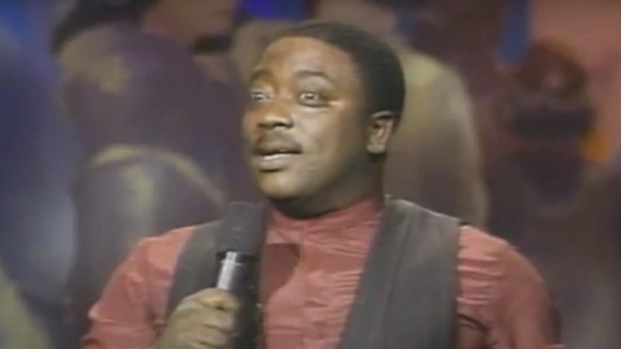 Robin Harris performing stand-up on HBO's One Night Stand