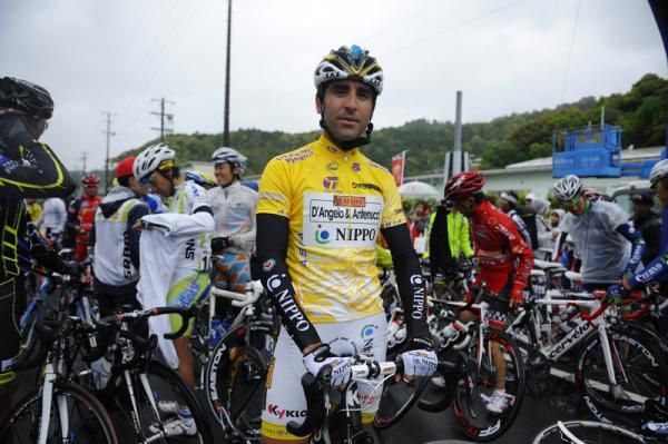 Race leader Ariel Maximiliano Richeze