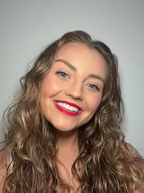 Lauren Cunningham's avatar