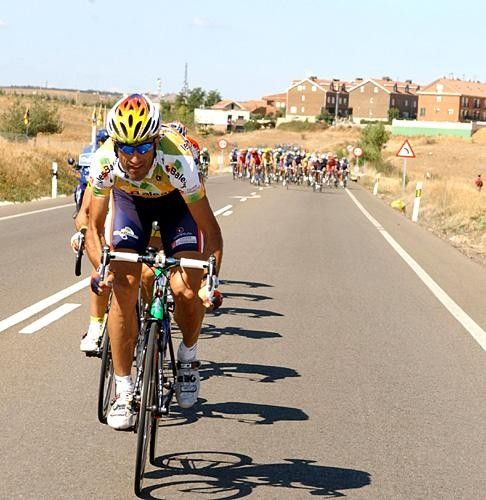 Jose Vicente Garcia Acosta (Illes Balears) gets the early break going