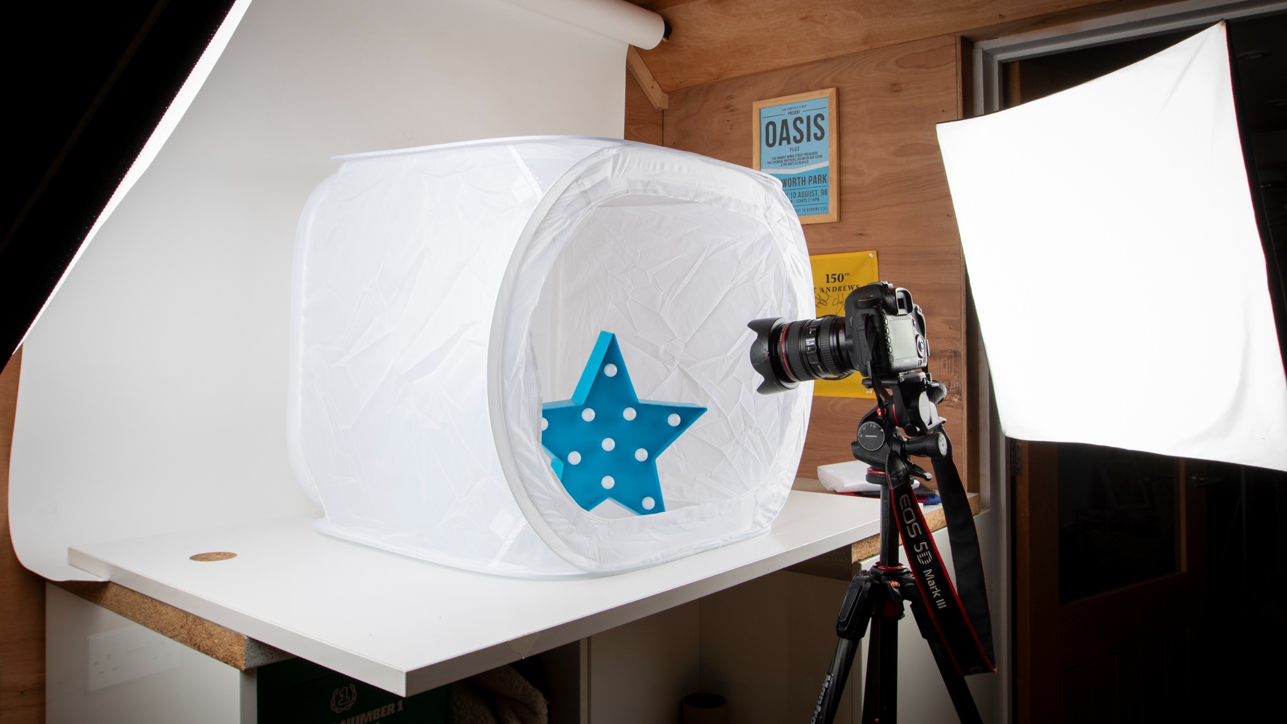 Neewer Photo Studio Light Cube Diffusion Soft Box Kit 60x60cm