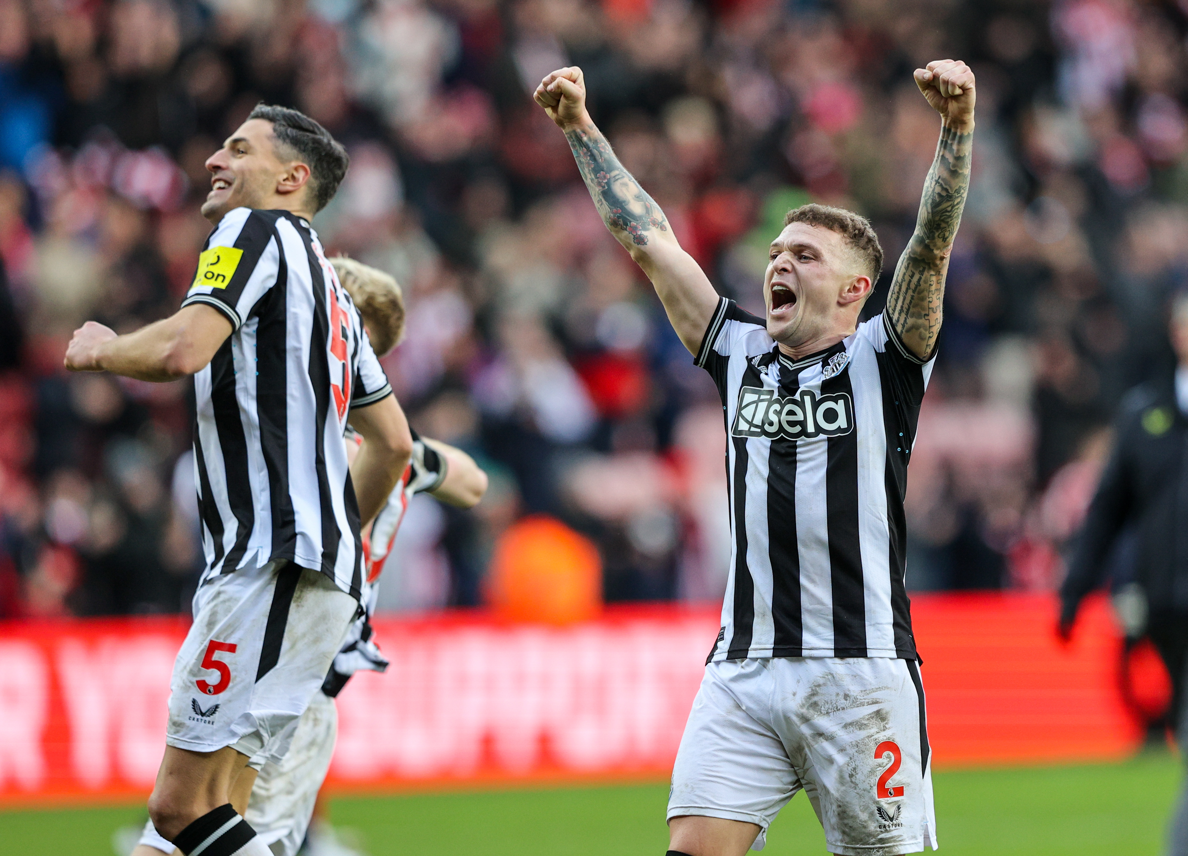 Kieran Trippier celebrates victory against Sunderland