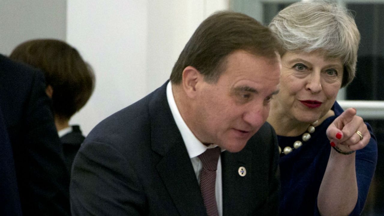 Theresa May speaks with Swedish PM Stefan Lofven at Estonia&amp;#039;s summit