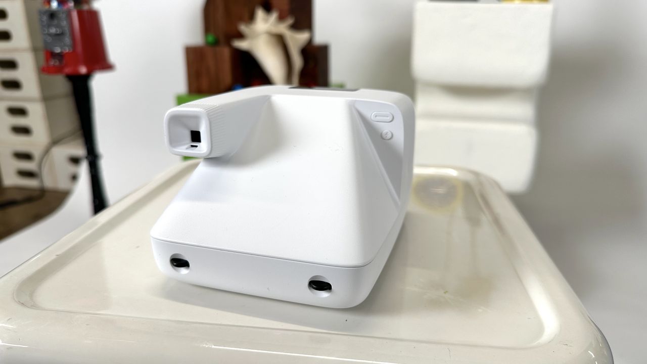 Polaroid flip rear