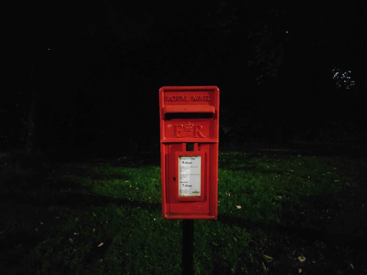 Realme GT Master Edition camera samples &ndash; a postbox at night (night mode off).