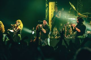 Eluveitie play Pied Pipers with Epica’s crowd