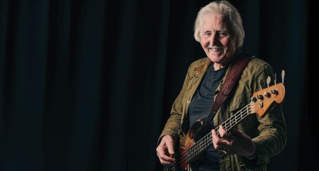 Leo Lyons photographed with his iconic 1962 Fender Jazz Bass