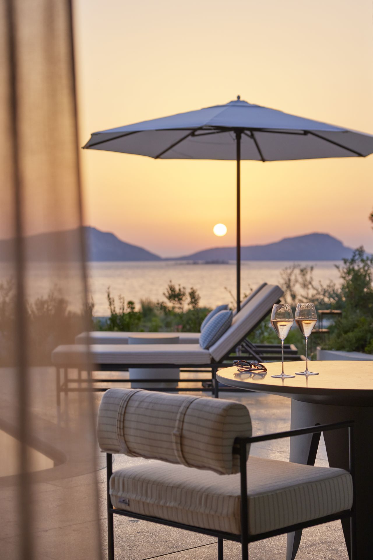 Interior and exterior Greek hotel images
