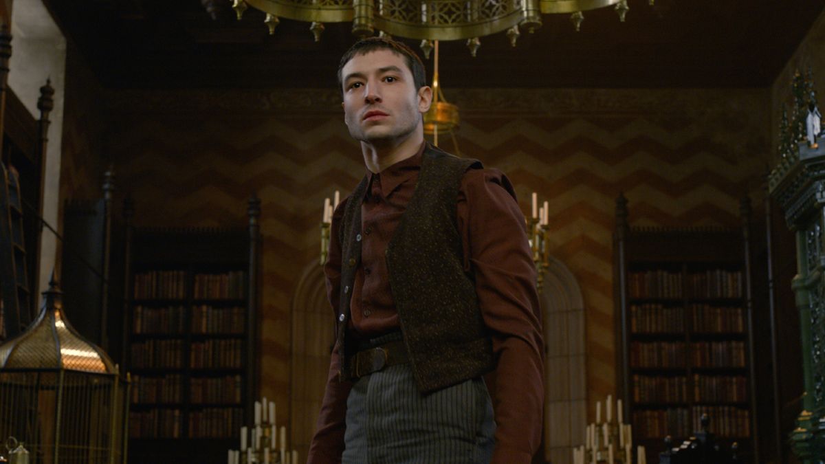 Ezra Miller in Fantastic Beasts: The Crimes of Grindelwald