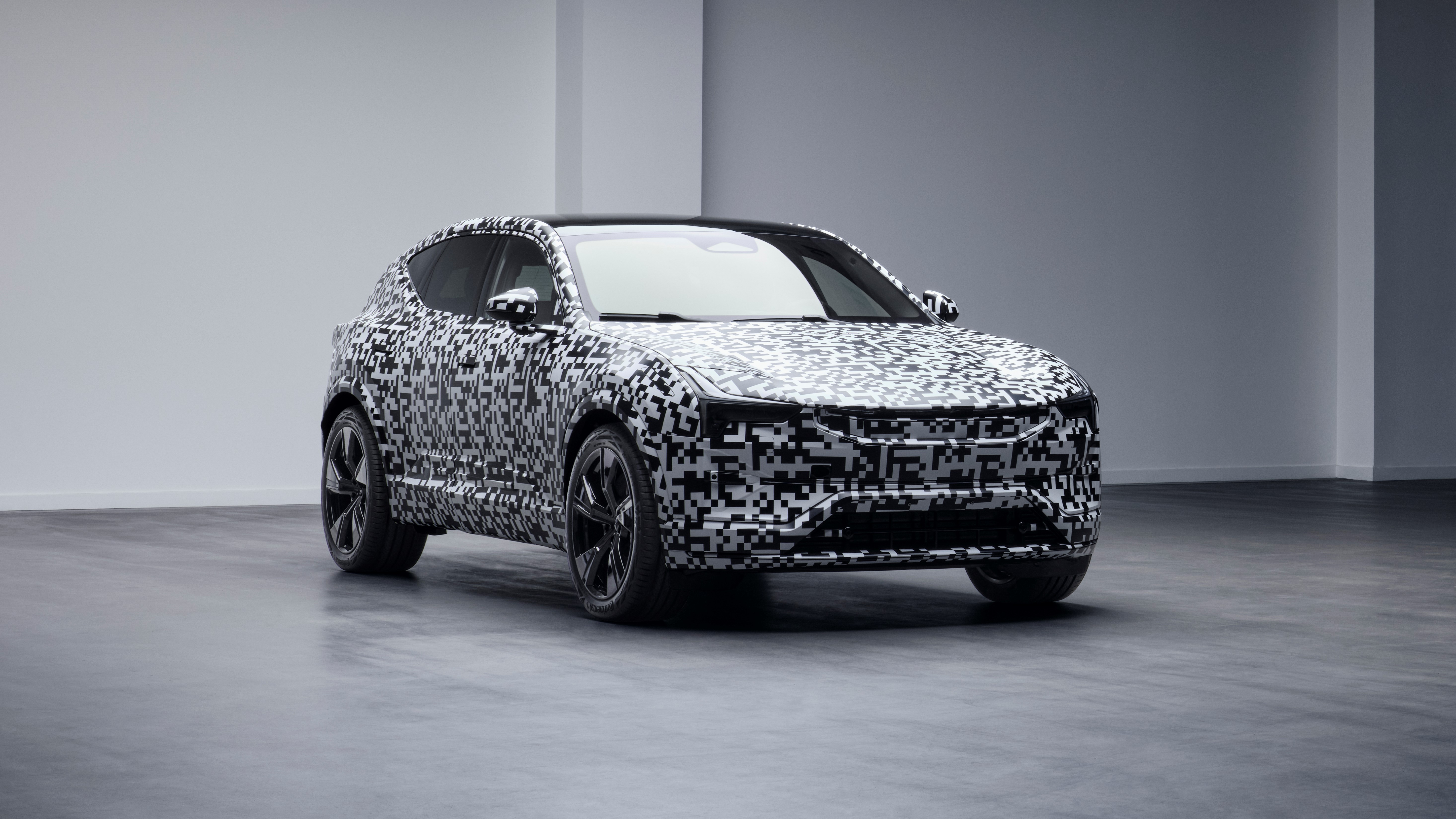 polestar 3 in camouflage covering