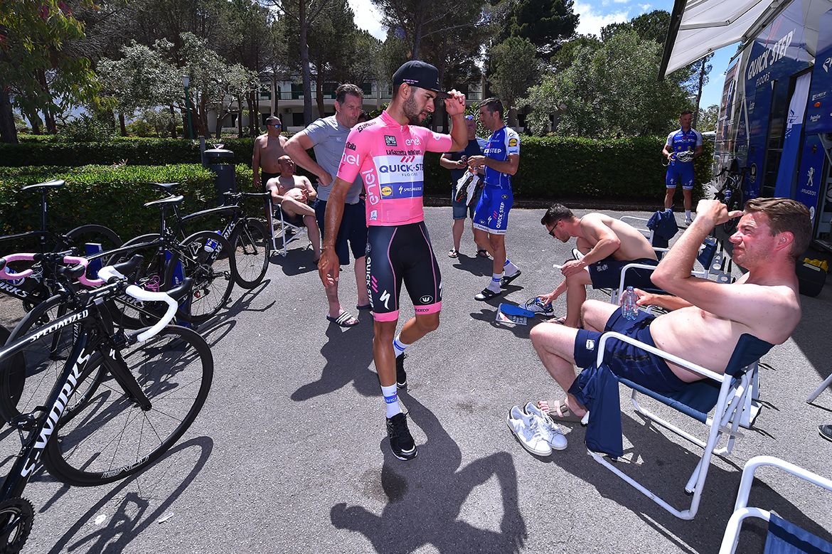 Fernando Gaviria (Quick-Step Floors) with the maglia rosa on the rest day