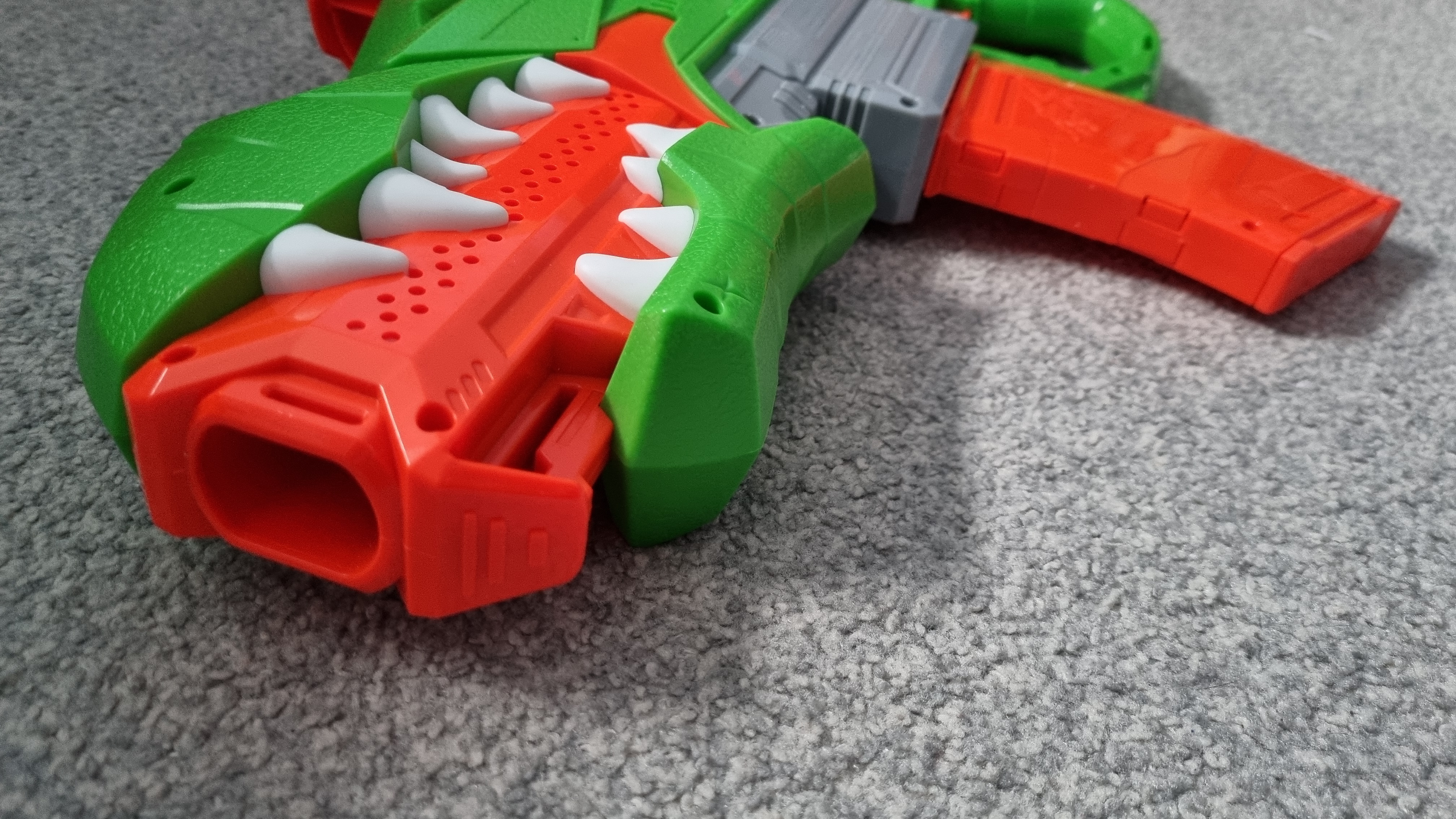 REVIEW] Nerf DinoSquad  Rex-Rampage, Tricera-Blast, & Stego-Smash 