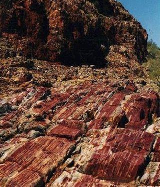 Evidence of a monster asteroid impact were found in ancient sediments at Marble Bar in northwestern Australia. 