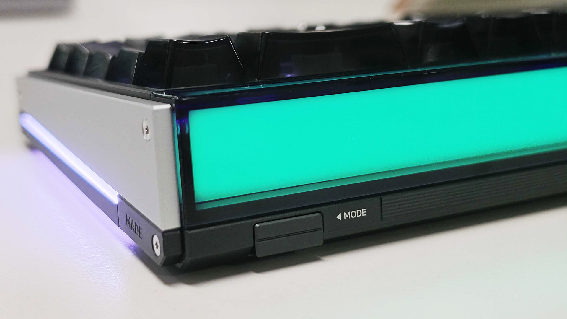 MelGeek Made68 Ultra V2 rear view showing light bar and mode button