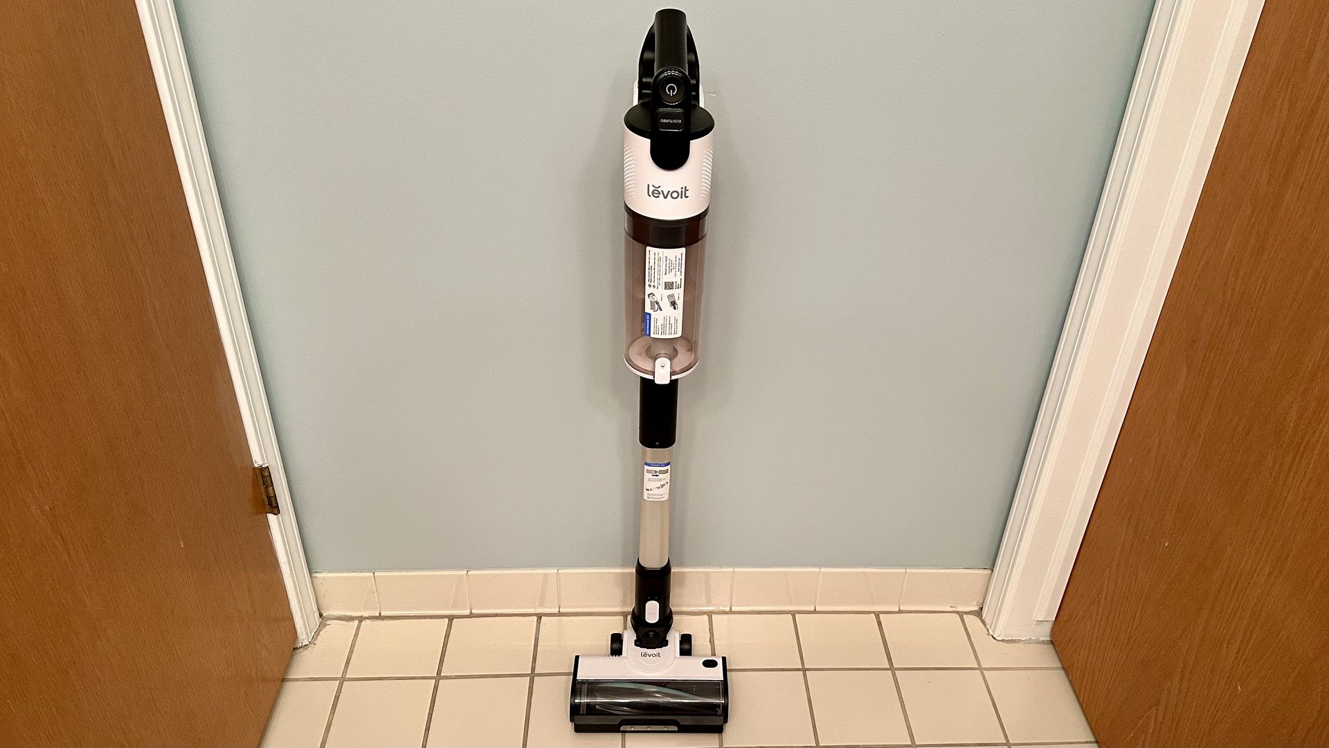 Levoit LVAC200 Cordless Stick Vacuum review Top Ten Reviews