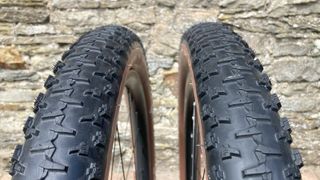 Hutchinson Python 3 Racing Lab tire tread details