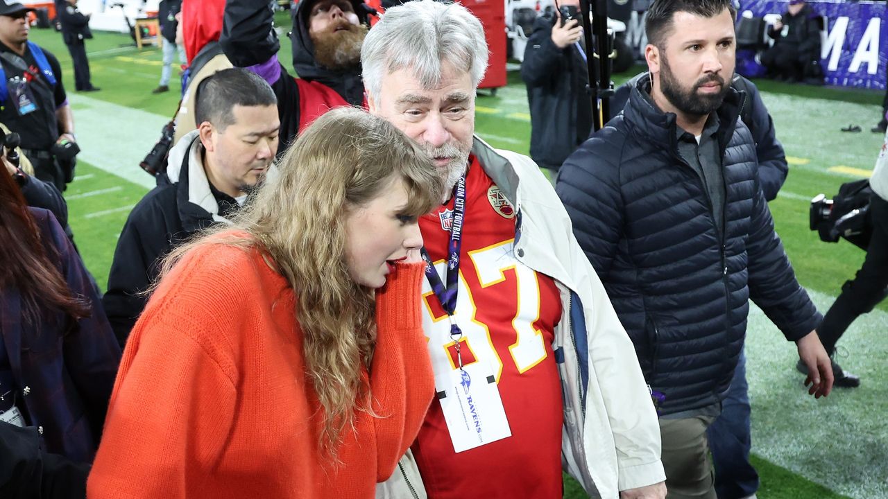 Taylor Swift and Ed Kelce