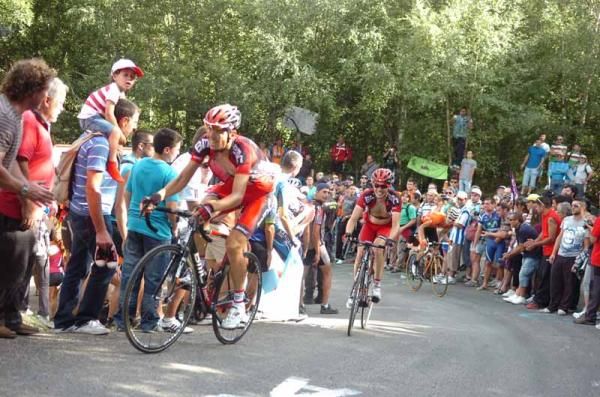 Yannick Eijssen leads Steve Morabito