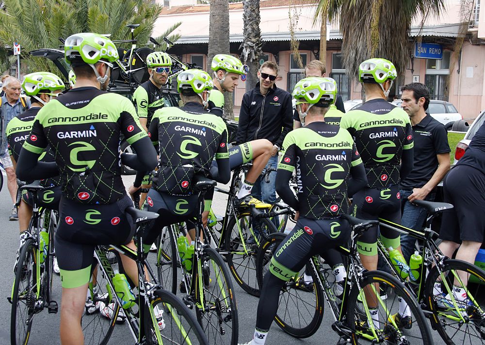Cannondale-Garmin get ready to recon the team time trial course