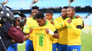 Kermit Erasmus celebrates his goal with teammates 