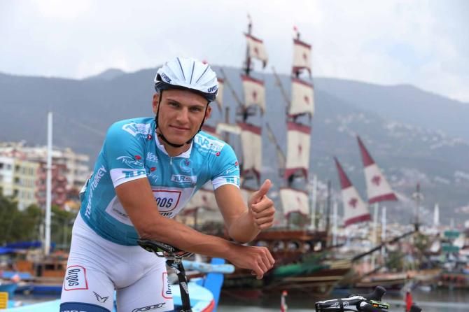 Marcel Kittel (Argos-Shimano) lost his leader's jersey due to the crash in the finale.