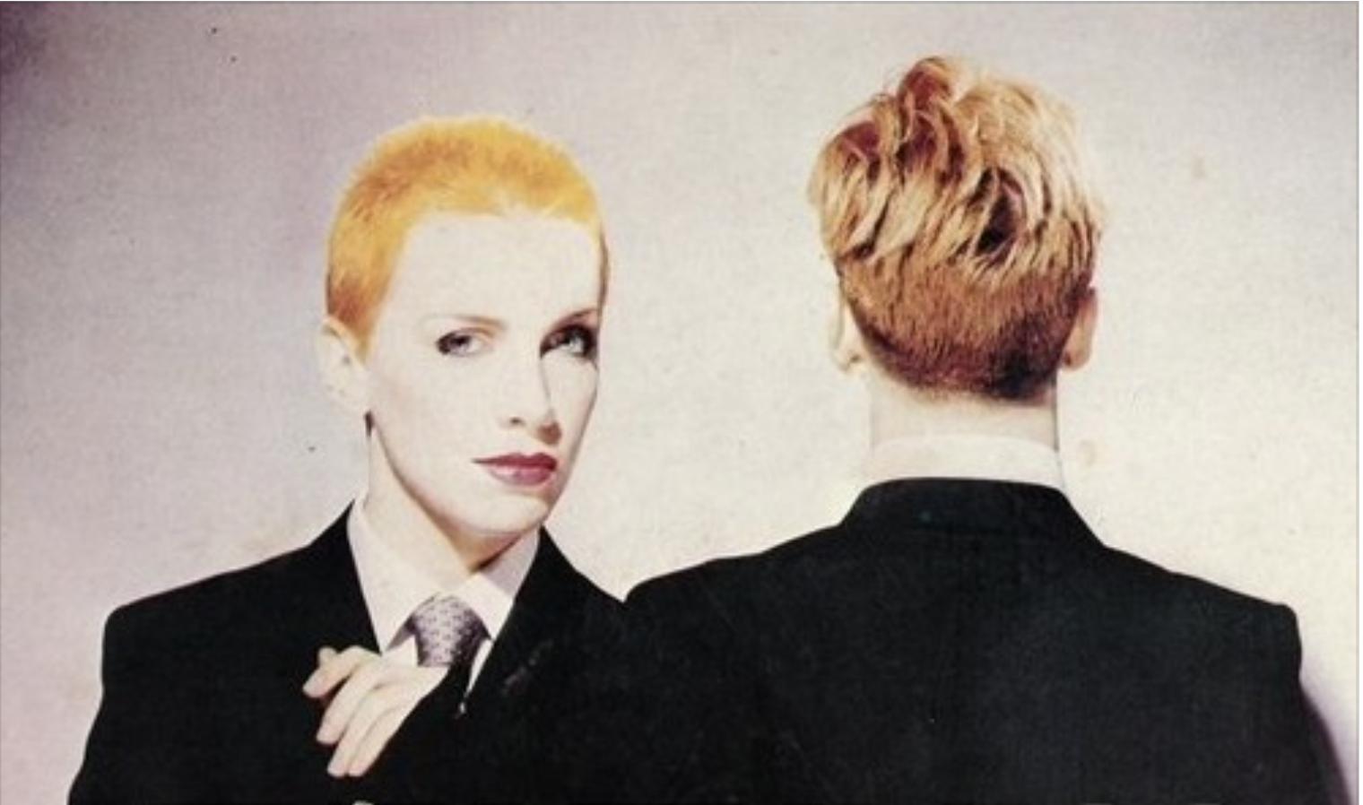 Eurythmics. Eurythmics 1984. Eurythmics - Sweet Dreams люди х. Eurythmics сценический костюм.