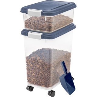 IRIS Airtight Food Storage Container With Scoop