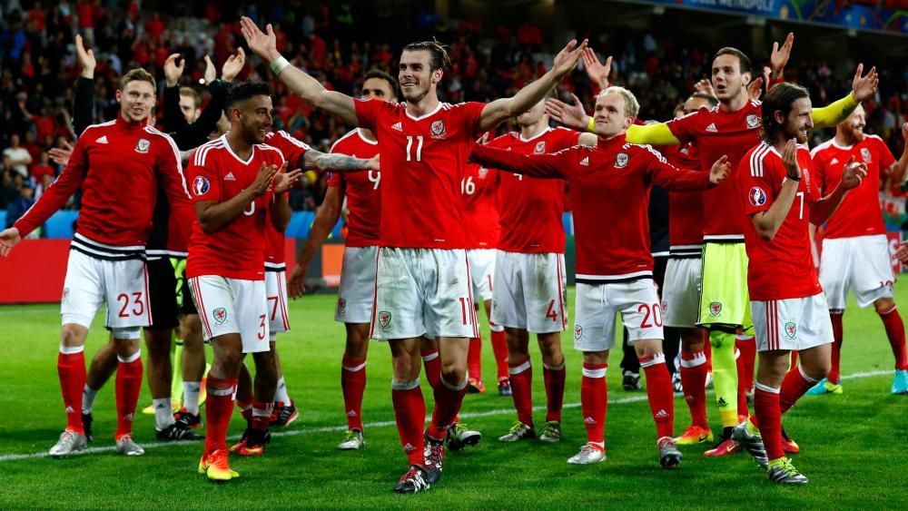 Euro 16 Social Round Up Wonderful Wales Stun Belgium Fourfourtwo