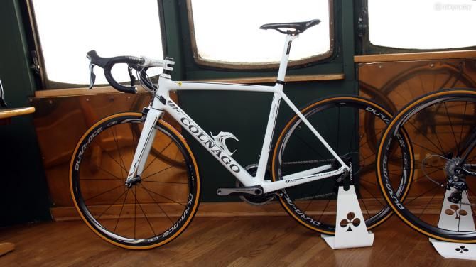 Colnago will offer the new V1-r in three colors, including all-black, all-white, and a black/white/red scheme