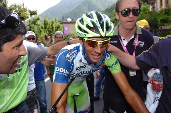Eros Capecchi (Liquigas-Cannondale) is congratulated after his stage win in the Giro