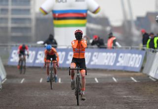 OOSTENDE BELGIUM JANUARY 31 Arrival Fem Van Empel of The Netherlands Celebration during the 72nd UCI CycloCross World Championships Oostende 2021 Women U23 UCICX CXWorldCup Ostend2021 CX on January 31 2021 in Oostende Belgium Photo by Luc ClaessenGetty Images