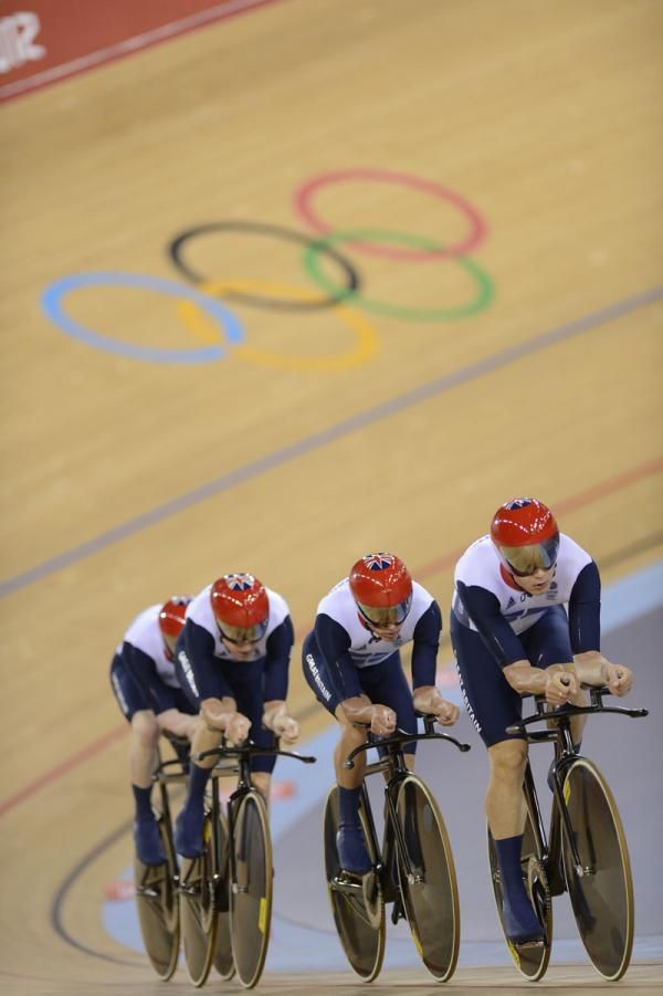 Great Britain's team pursuit squad in action
