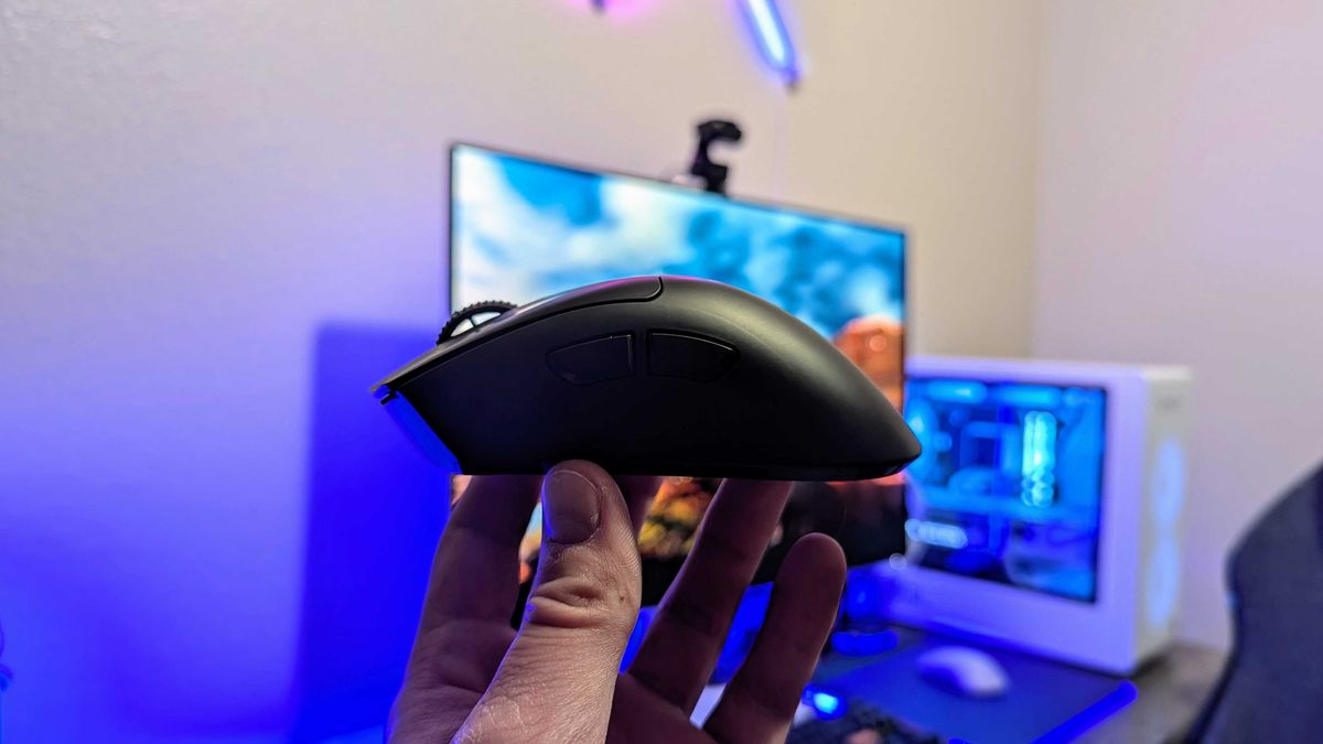 Image of the Razer DeathAdder V4 Pro wireless gaming mouse.
