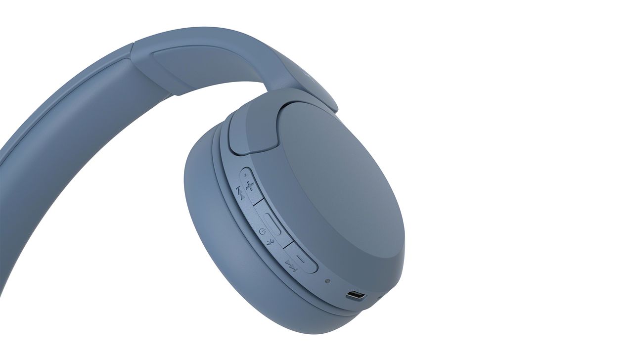 Over-ear headphones: Sony WH-CH520