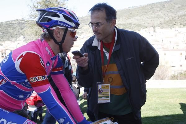 Damiano Cunego (Lampre-ISD) explains his plans for the day.