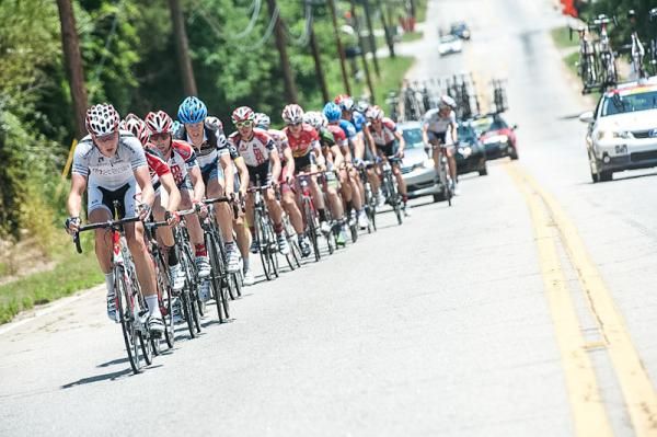 Things get strung out heading towards the climb.