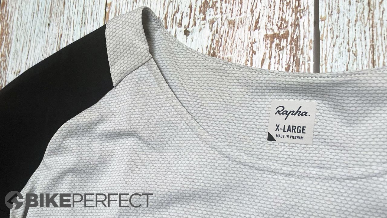 Rapha Women's Trail 3/4 jersey review