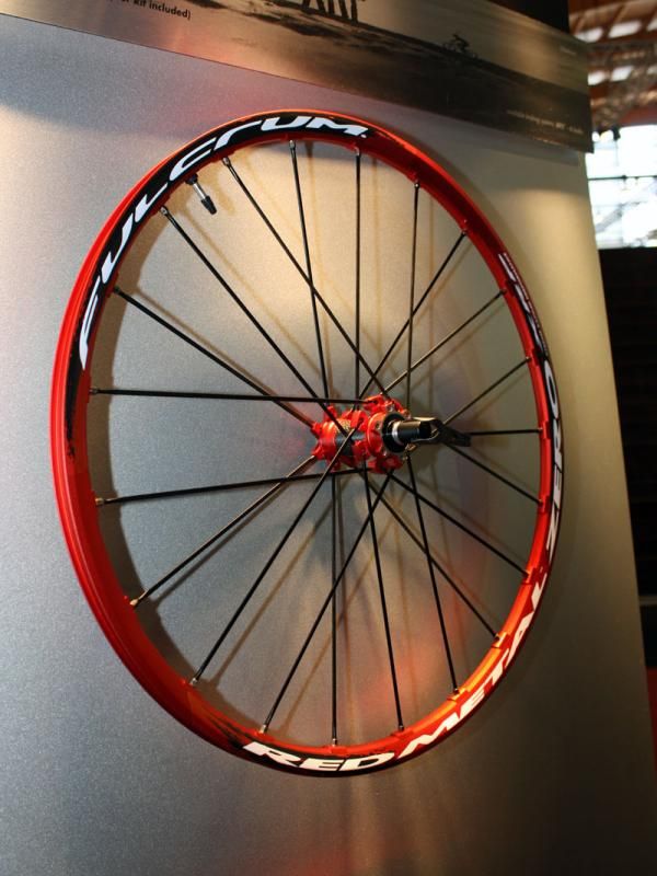 The Fulcrum Red Metal Zero lightens up for 2011, now with a claimed weight of just 1,470g.