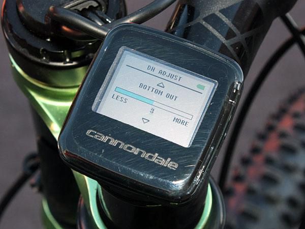 Bottom out characteristics can be tuned by timing how the port is closed off towards the end of the travel range.