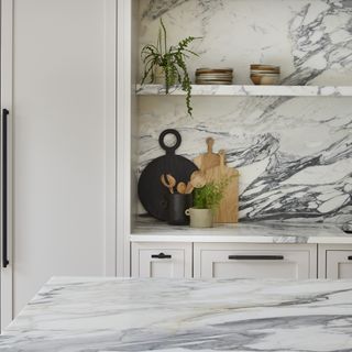 Shaker kitchen in farrow & ball skimming stone