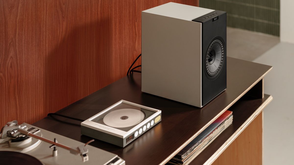 The KEF Coda W wireless speaker.