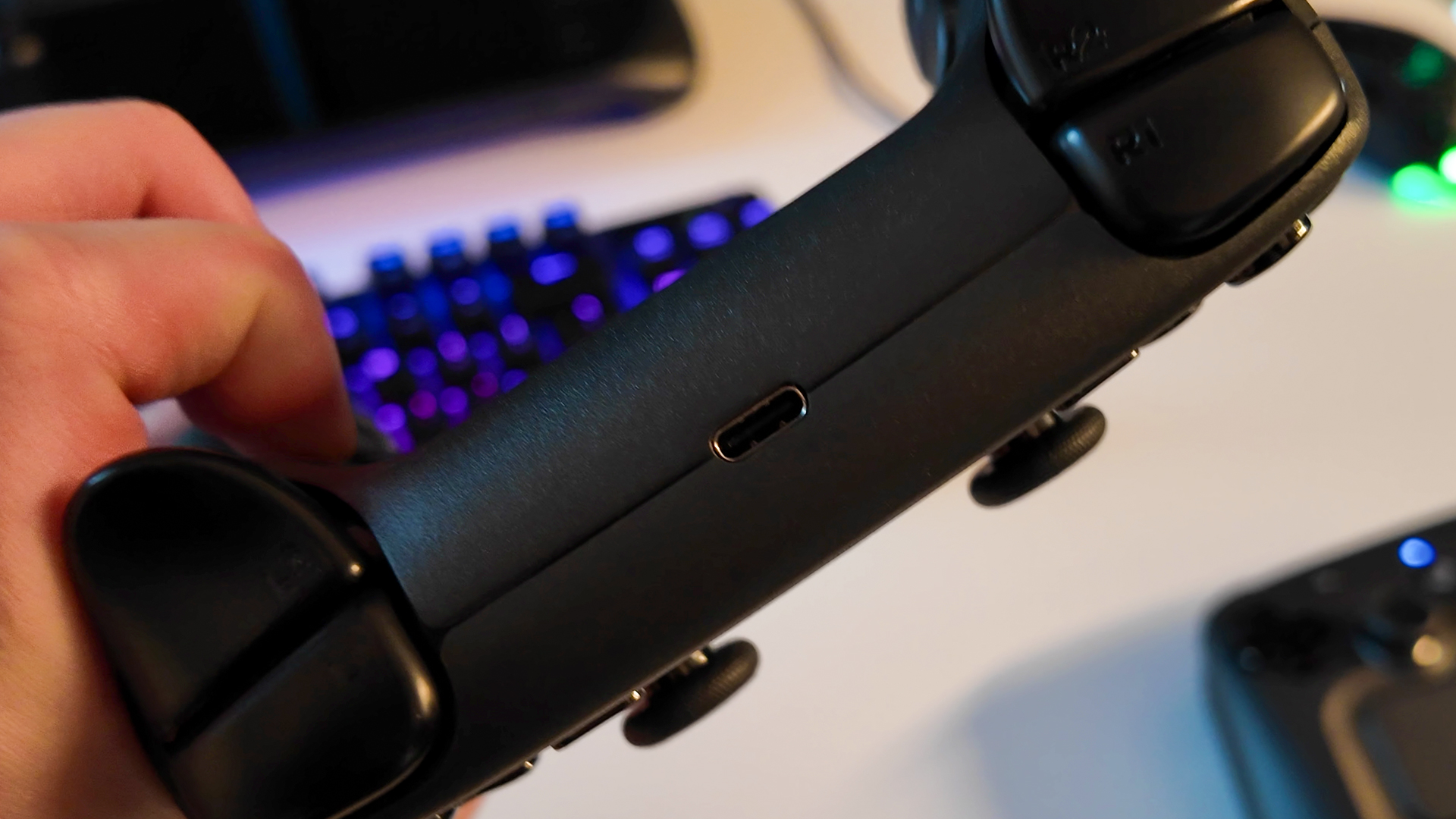 Valve's new and improved Steam Controller during a visit to Valve's HQ in Bellevue, Washington.