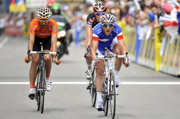 The second chase group is led home by Dimitri Champion, the French champion.